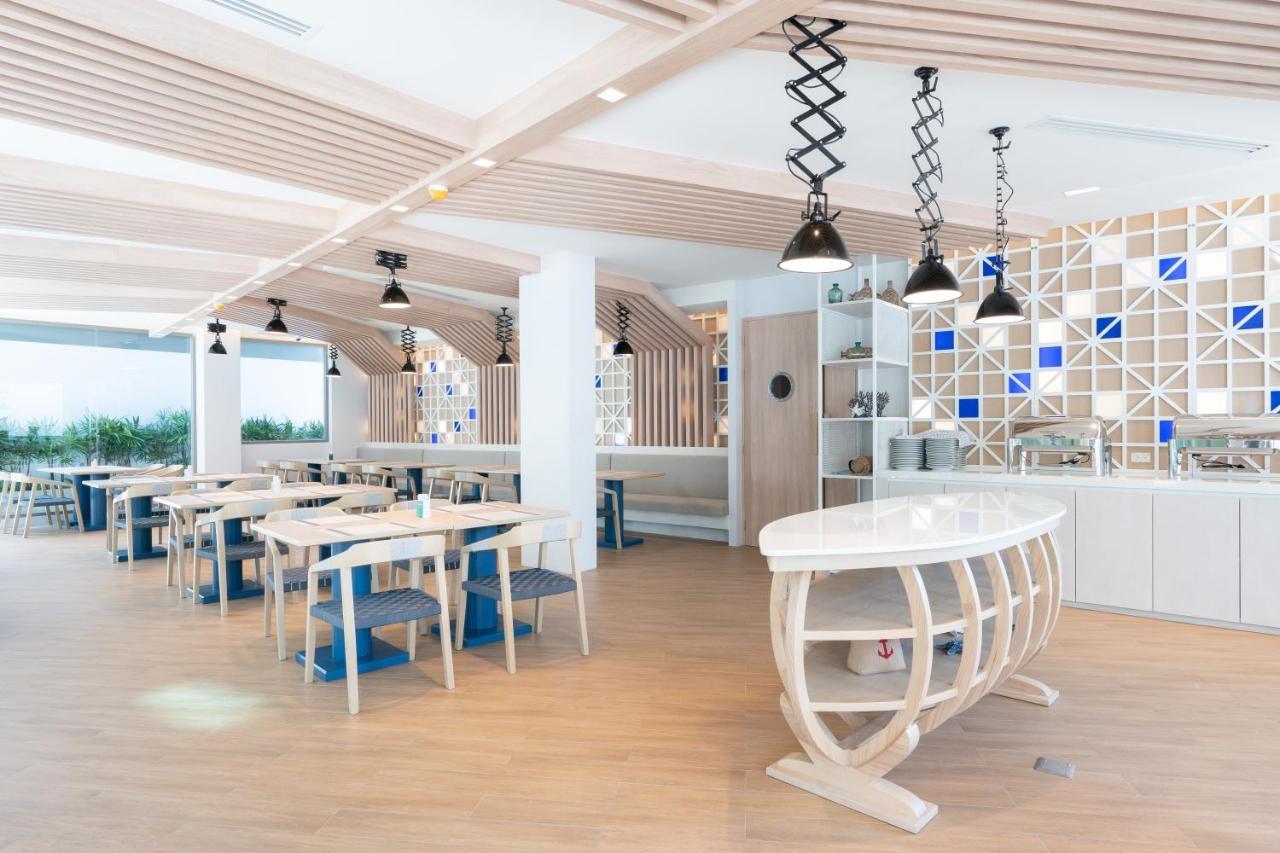 Panwaburi Beachfront Resort - Sha Extra Plus Екстер'єр фото The interior of the restaurant