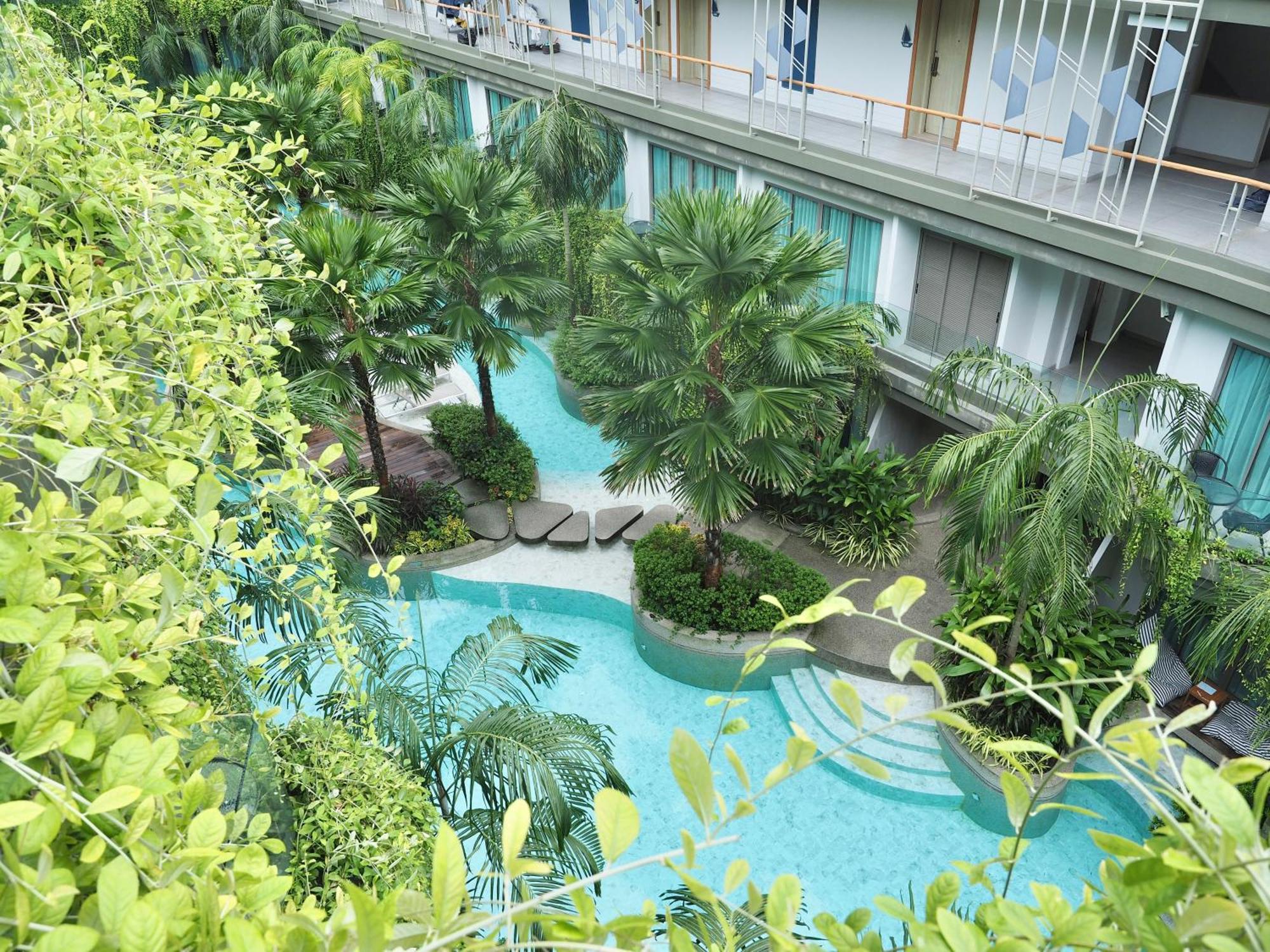 Panwaburi Beachfront Resort - Sha Extra Plus Екстер'єр фото The pool at the hotel