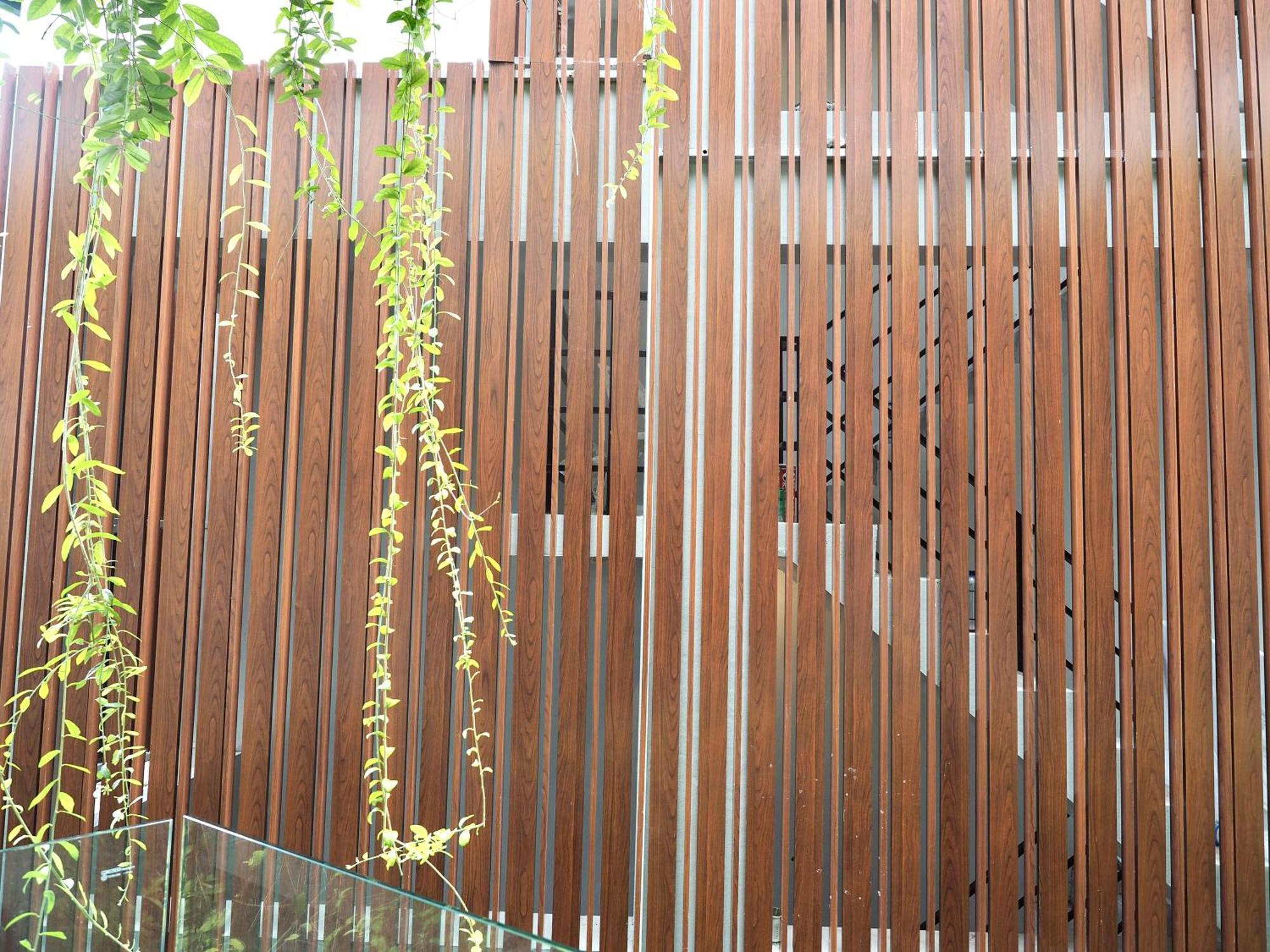 Panwaburi Beachfront Resort - Sha Extra Plus Екстер'єр фото Detail of the facade